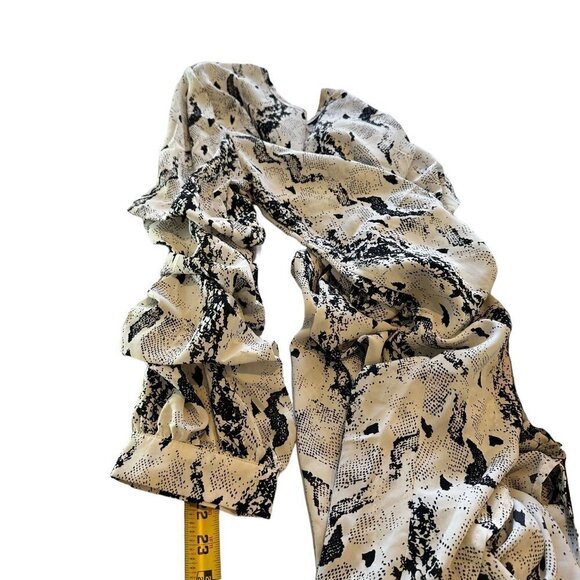 P Luca Milano Blouse Women Size Small Top Animal Print Blouse Black White HI Low - Picture 10 of 13